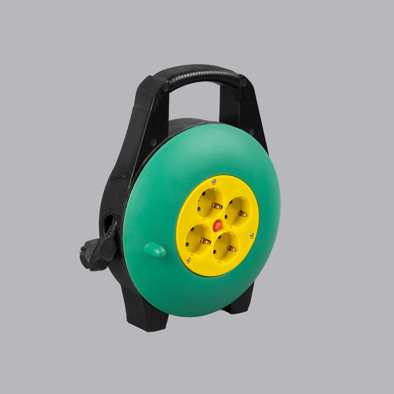 G4R-15 Gulungan kabel portabel 15m tipe Jerman