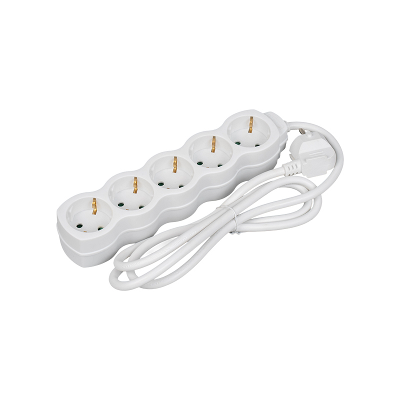 Berapa jumlah umum antarmuka di European Power Strip?